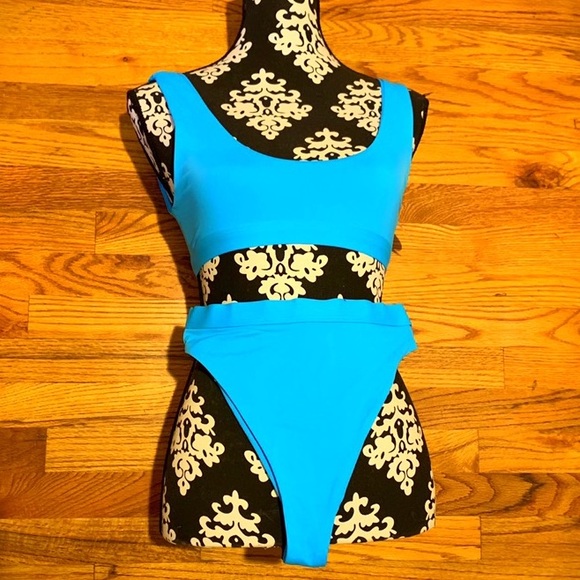 turquoise high waisted bikini